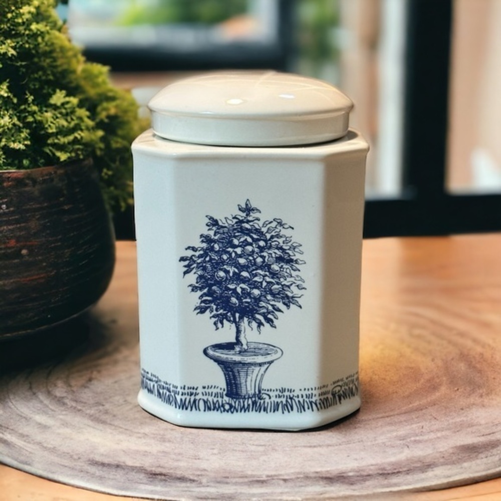 Vintage Crabtree & Evelyn Octagonal Tea Canister